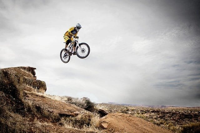 Deporte extremo en tierra BTT